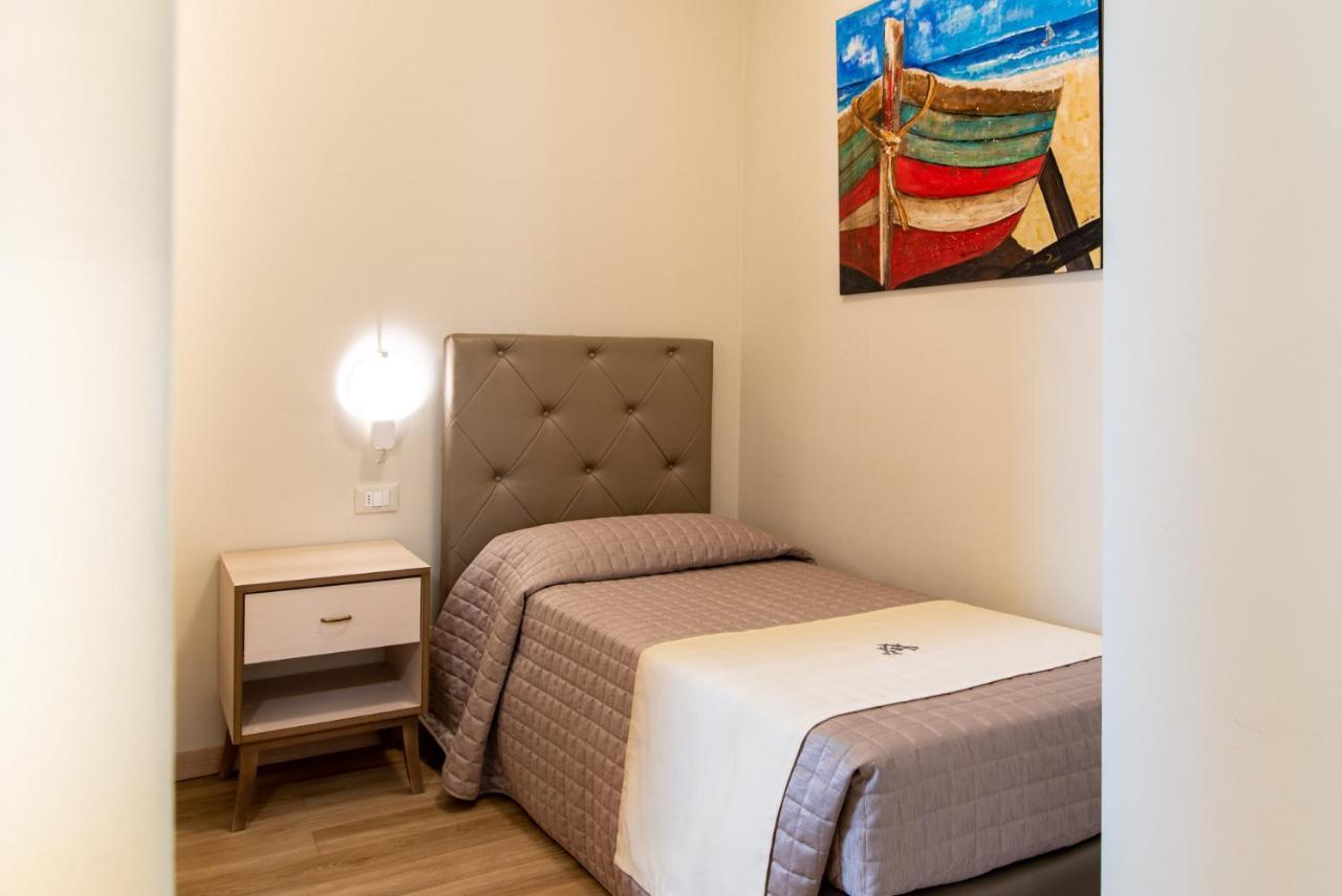 פורטה דיי מארמי Hotel Atlantico מראה חיצוני תמונה